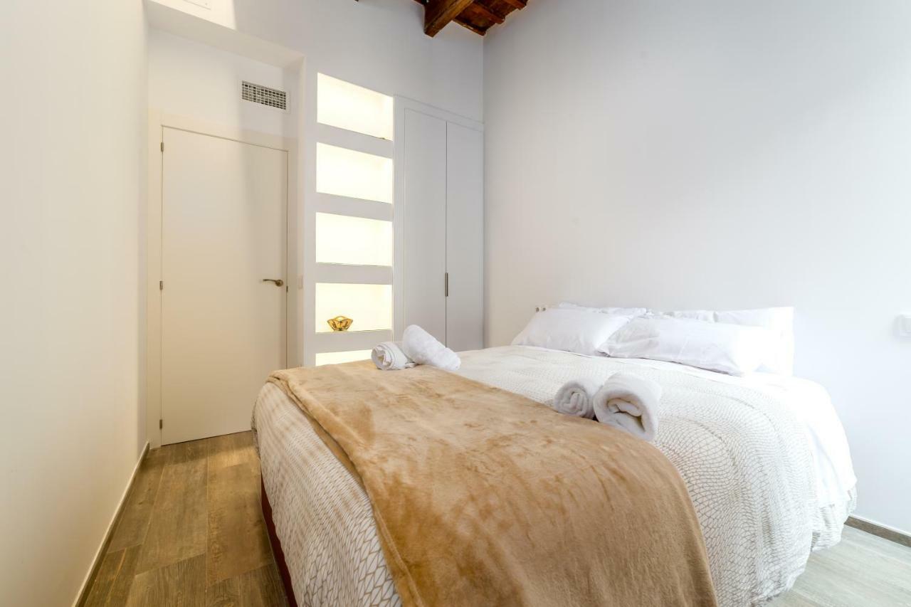 Florit Flats - Cathedral Luxury Terrace Flat 2br 2ba Ac Wifi Valenza